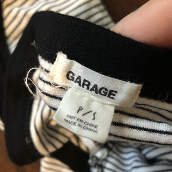 Black and white striped halter top - Picture 4 of 4